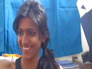 Non-nude più caldo indiano scuola padrona su webcam - desibate*