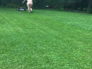 Mowing grass nagi: darmowe nagi kobiety w publiczne hd porno klips