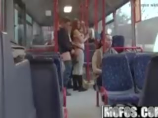 Mofos b sides - bonnie - julkinen seksi kaupunki bussi footage.