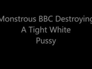 Monstrous bbc destroying en snäva vit fittor