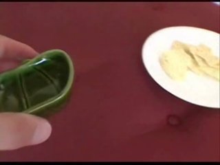 Sperma op voedsel - corn chips sperma dip