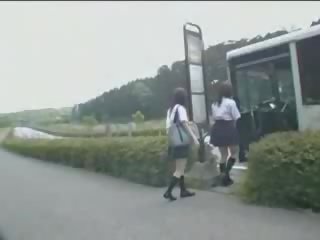 Japansk datter og maniac i buss video