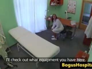 Medico pounds eurobabe на връх на бюро